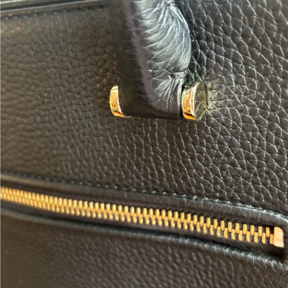 Authentic Kate Spade pebbled leather zip top large Tote with tassels - Picture 8 of 15